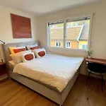 Premium Penthouse Studio - Ac, Laundry, Balcony, Parking Appartement Zürich